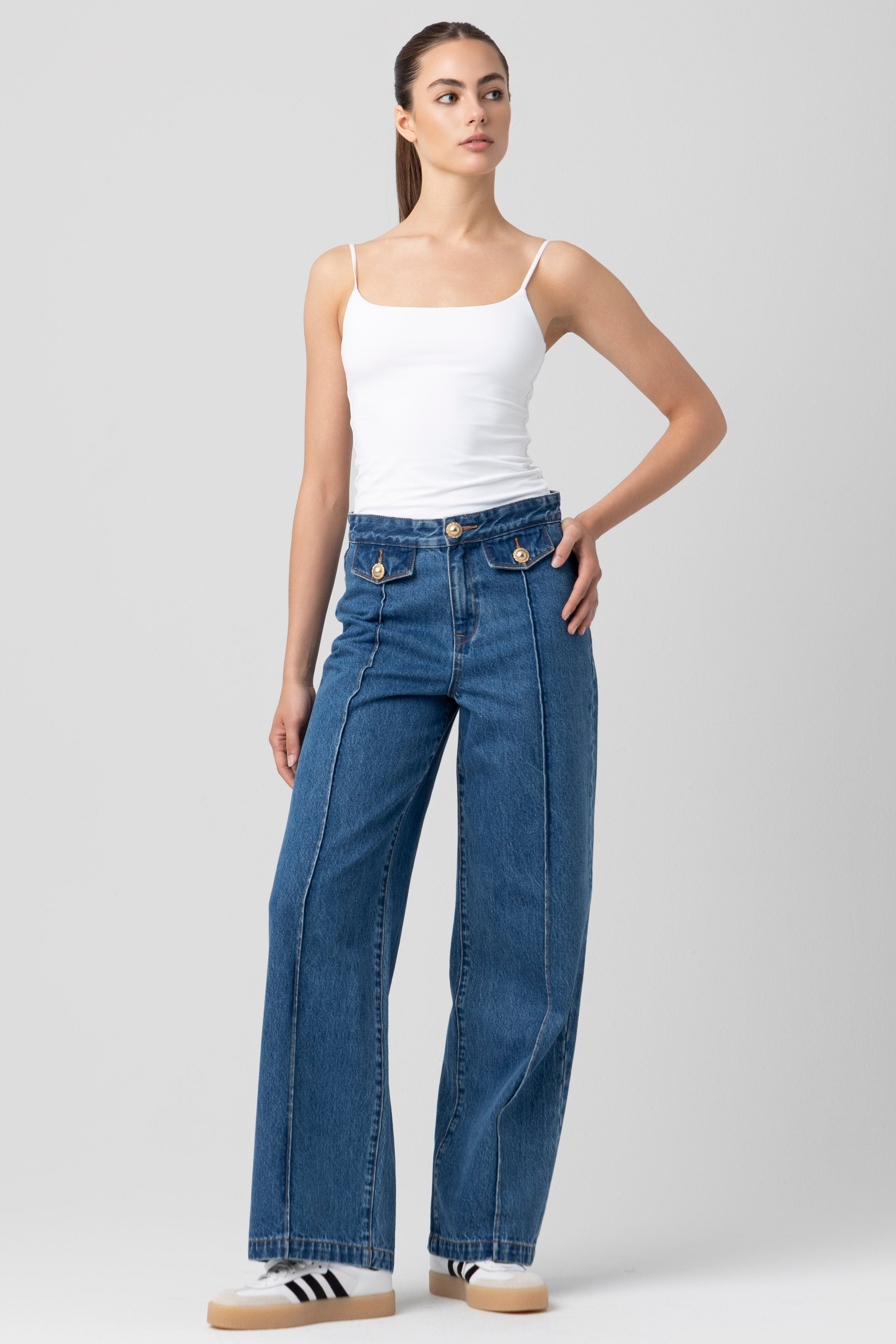 Model wearing the BLANKNYC Hands Down Pant in the Hands Down wash, front view.
